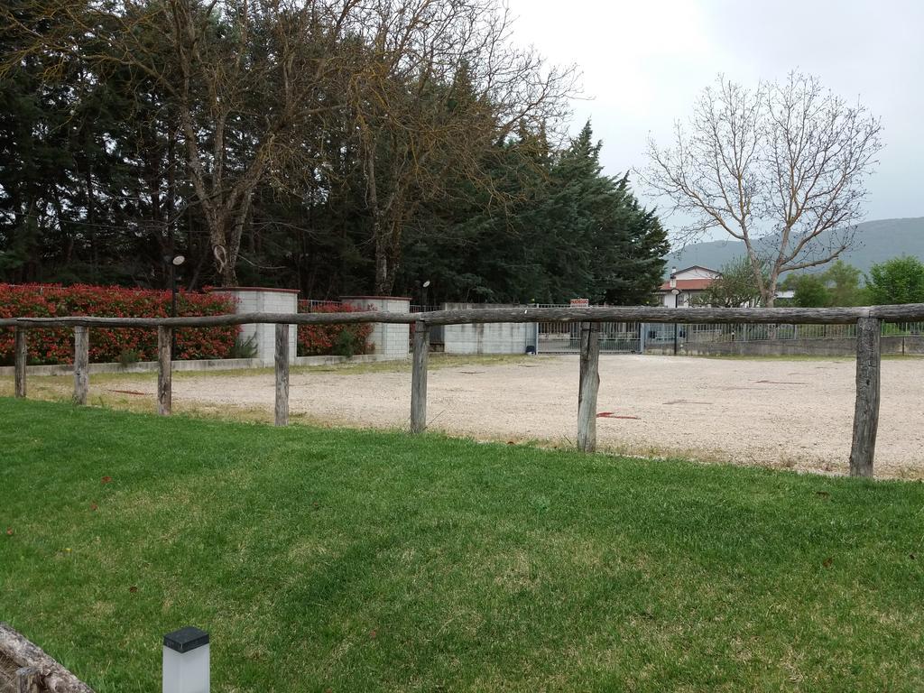 Il Boscaiolo Affittacamere Preturo エクステリア 写真